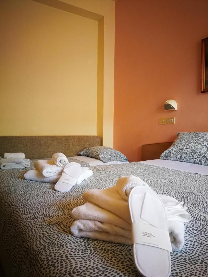 Hotel Rossella Rimini Eksteriør bilde